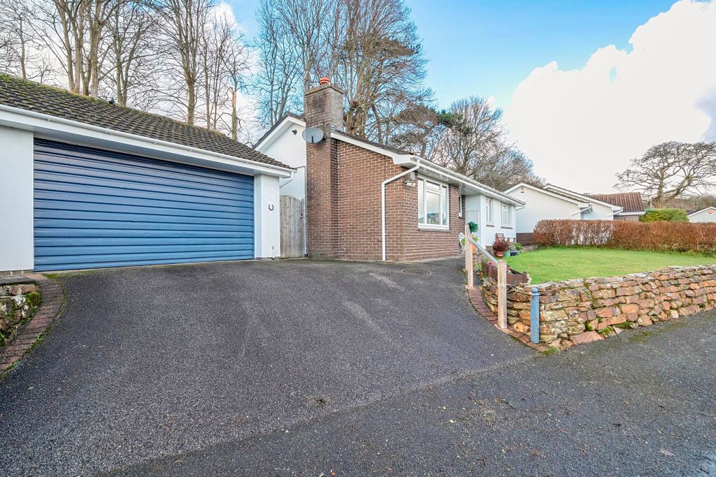 Property photo 3 of 16 Photo 3