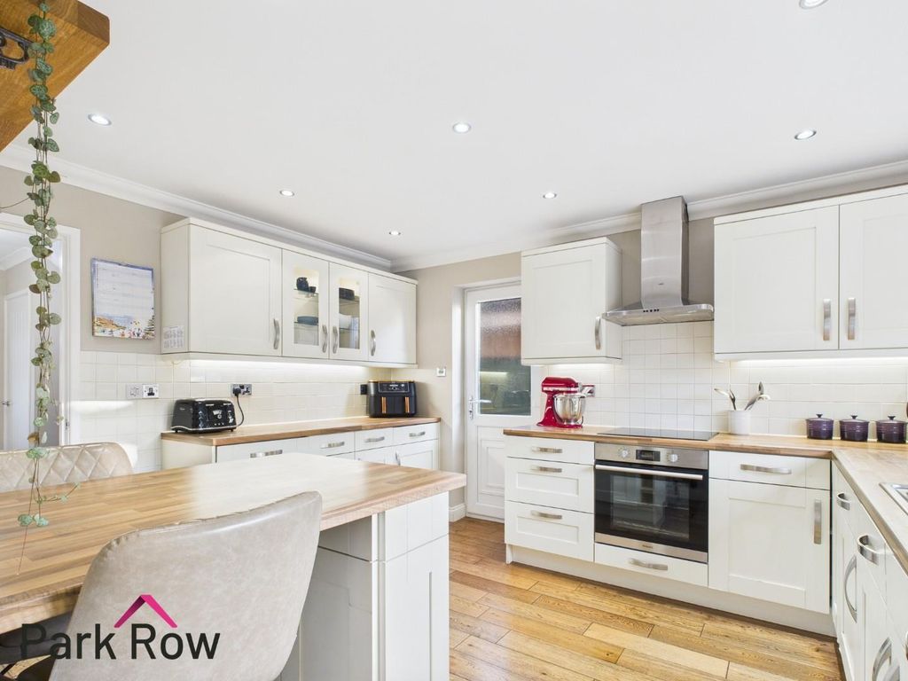 Property photo 2 of 29