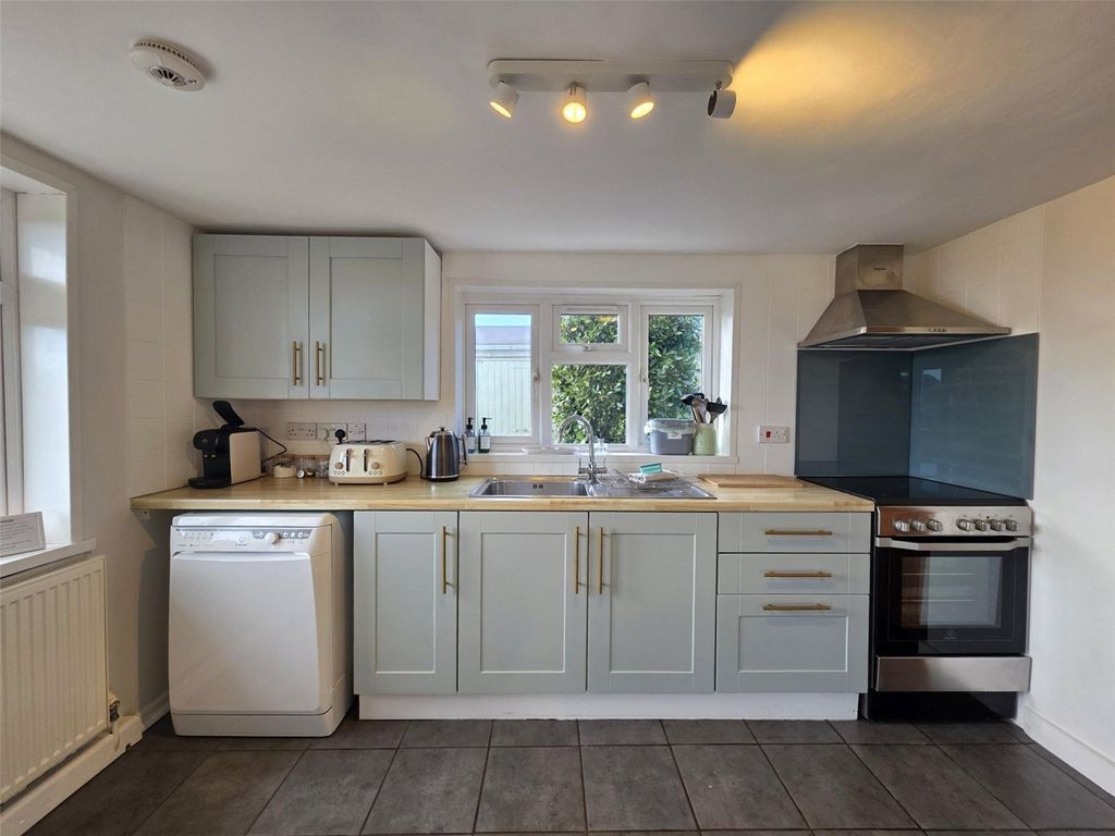 Property photo 3 of 30 Picture No. 37