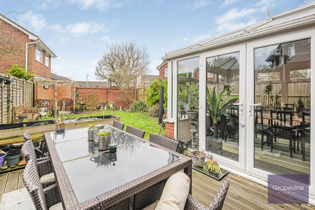 Property photo 2 of 16