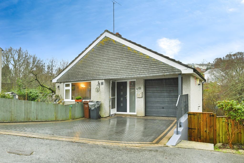 Property photo 1 of 20