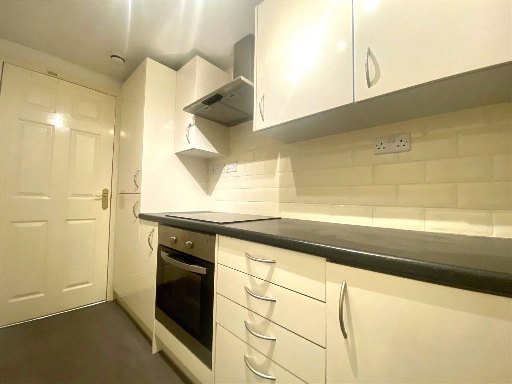 Property photo 2 of 10 Picture No. 12