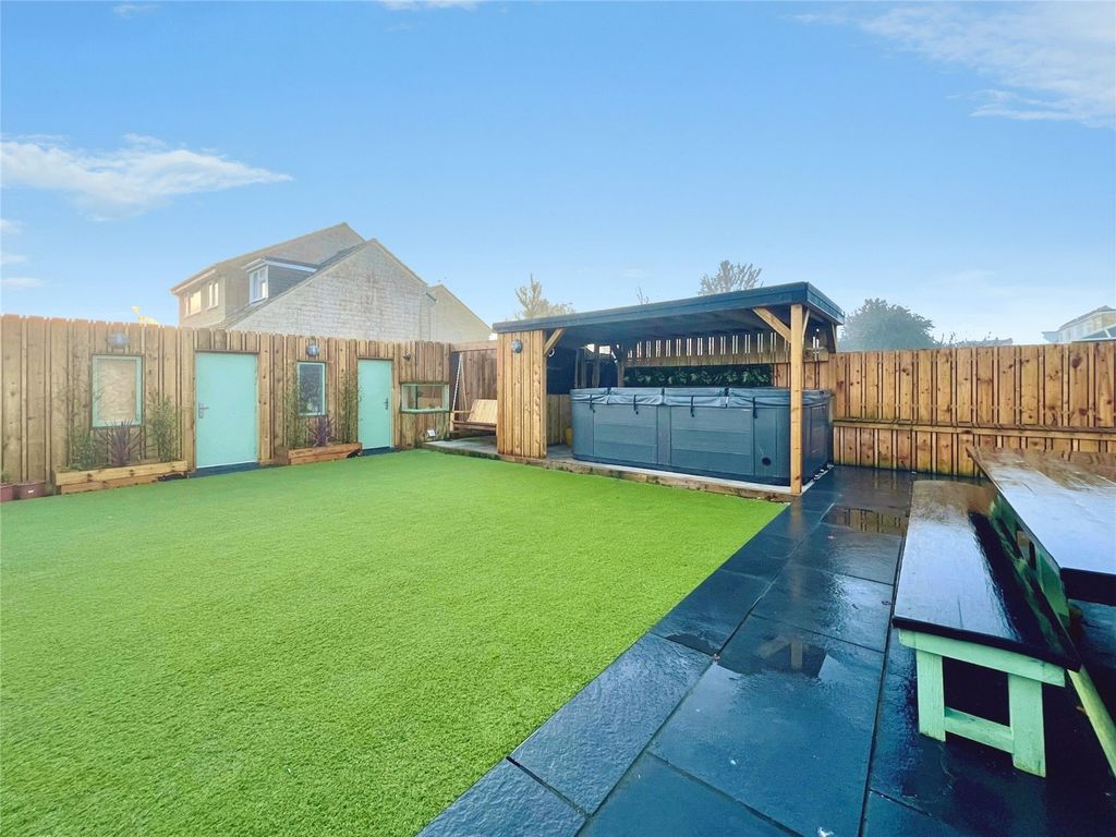 Property photo 3 of 27 Picture No. 63