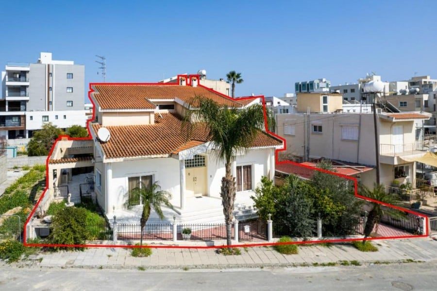 Property photo 1 of 5