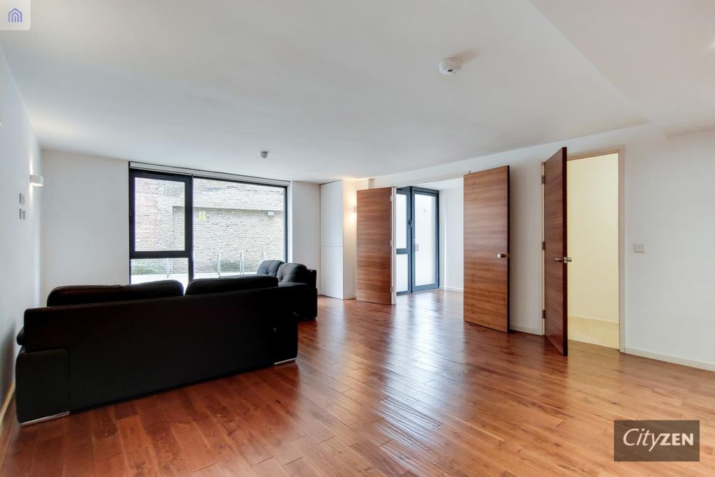 Property photo 1 of 13 Reception Room