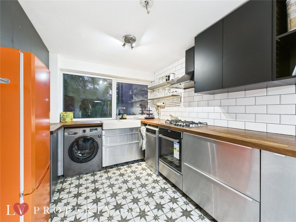 Property photo 1 of 14 Picture No. 02