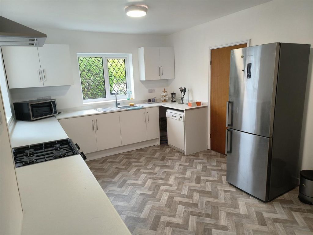 Property photo 3 of 17 1000063673.Jpg