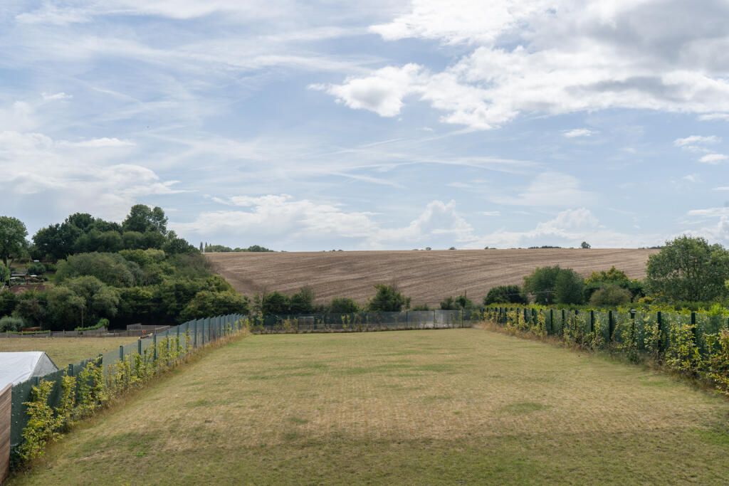 Property photo 3 of 22 9887Cf78Dad1E64296Ecd05Bc4Fcdd1d.Jpeg