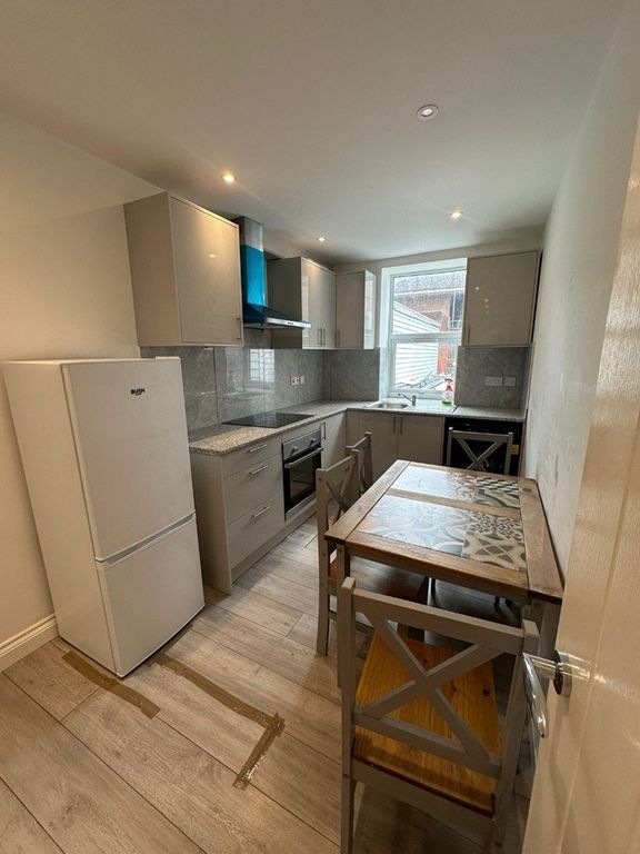 Property photo 3 of 5 Gallery