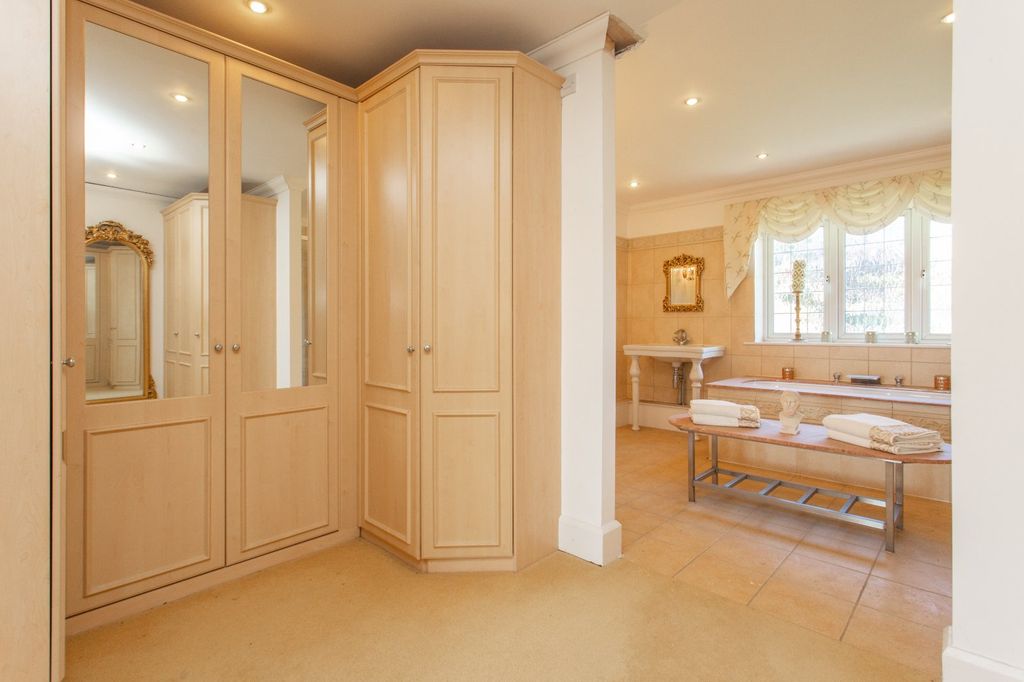 Additional image 12 of 6 bed detached house for saleDurlock Avenue, Ramsgate CT11