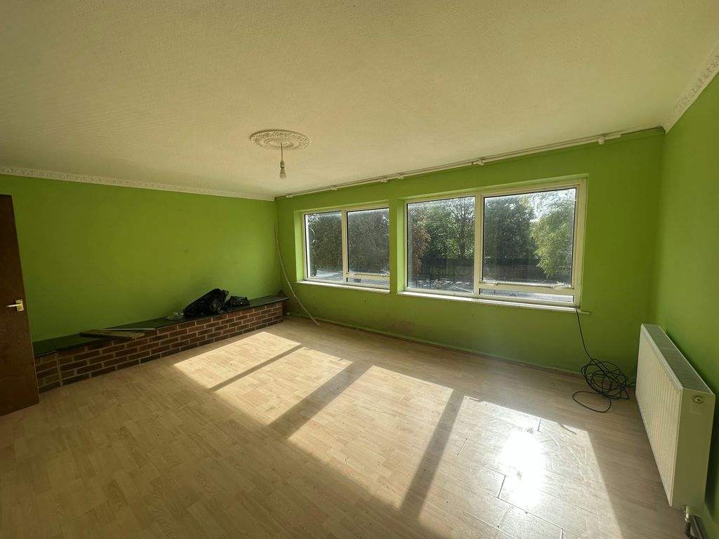 Property photo 3 of 5 Img_2834 2.Jpeg