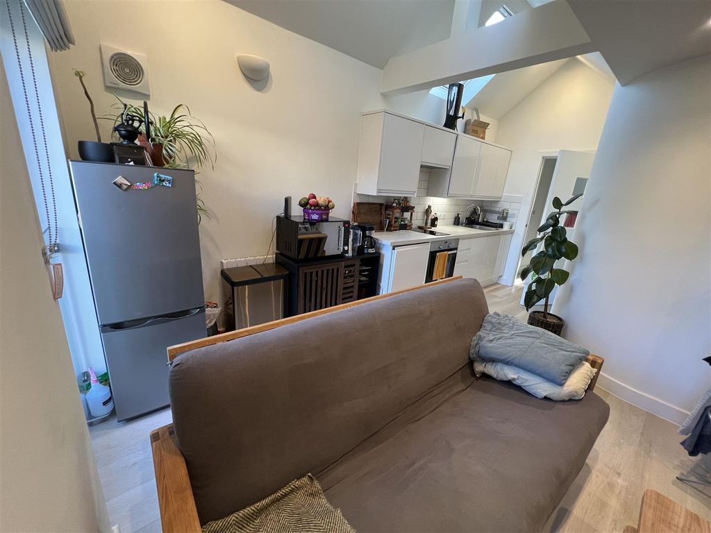 Property photo 2 of 6 Img_9599.Jpg