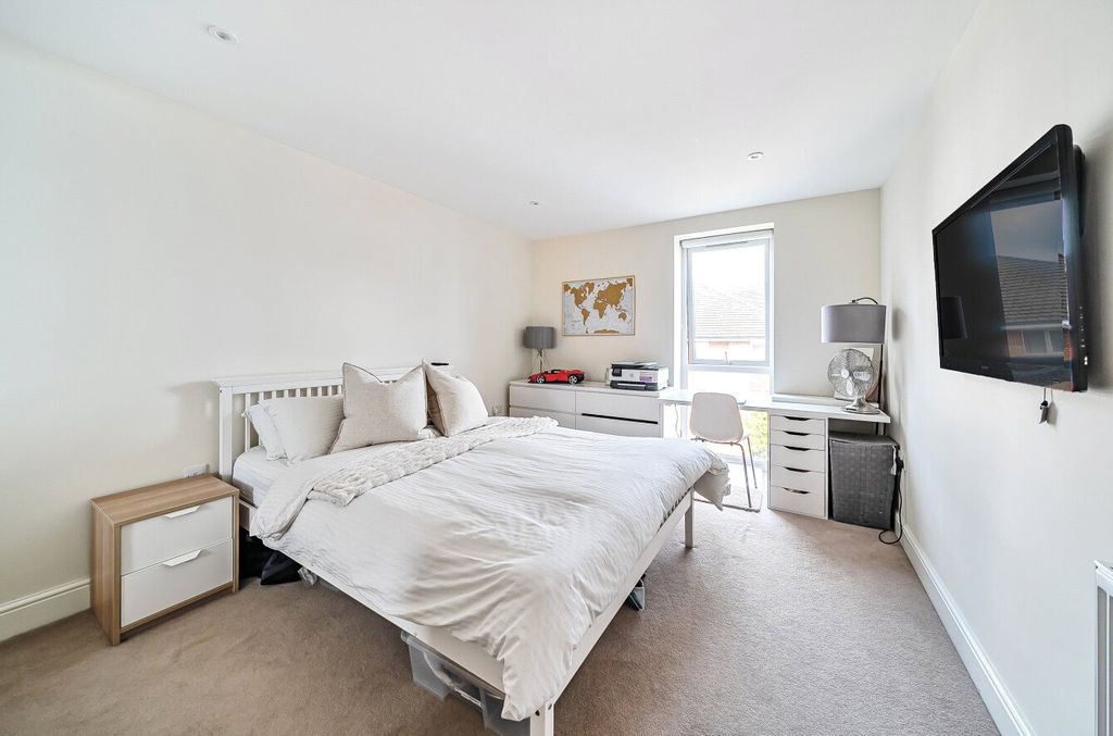 Property photo 3 of 13 Picture No. 01