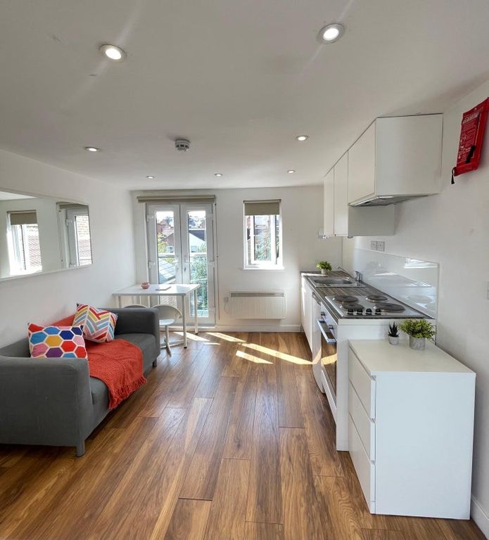 Property photo 1 of 7