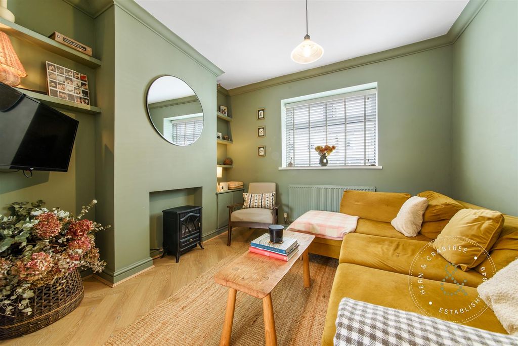 Property photo 2 of 36 Clive-Road-10.Jpg