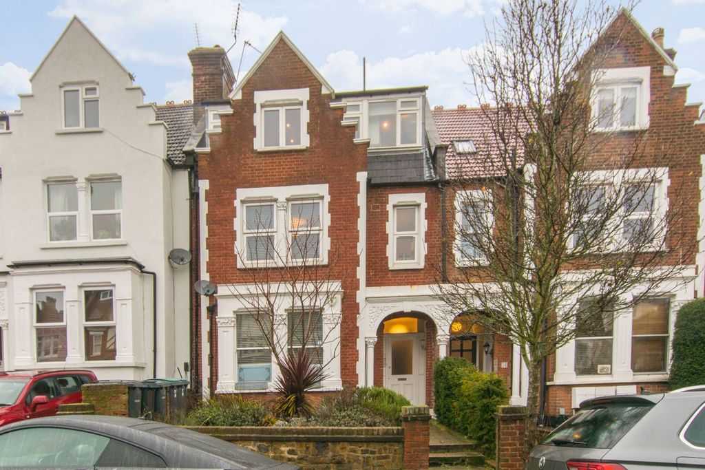 Property photo 2 of 7
