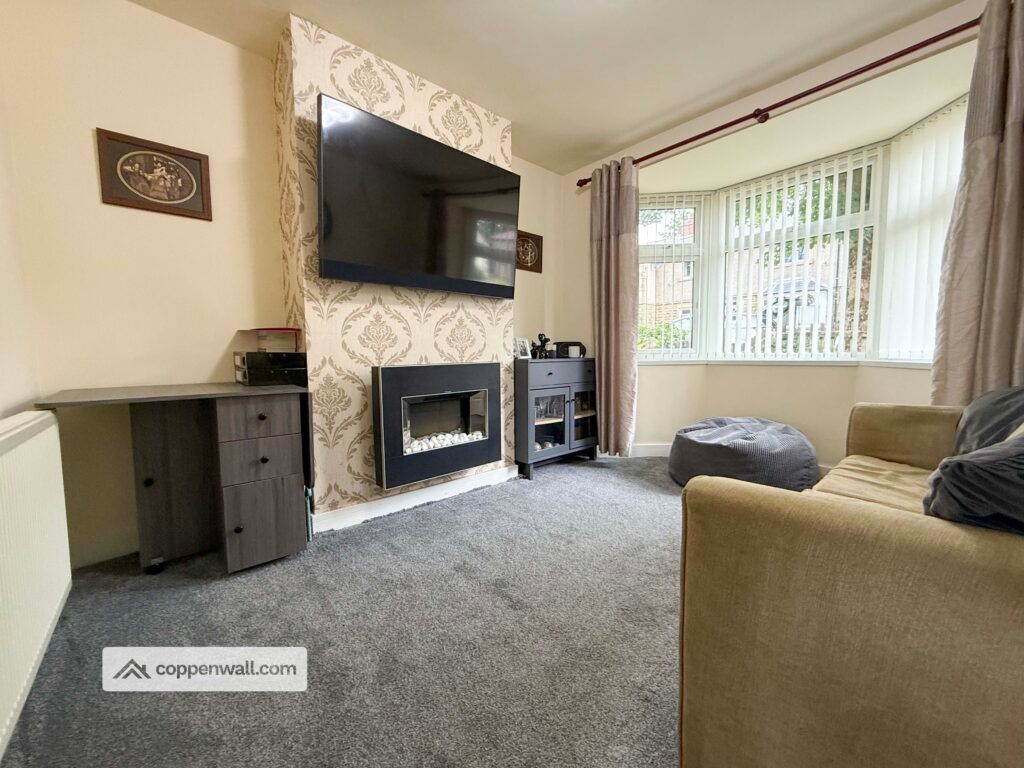 Property photo 2 of 35