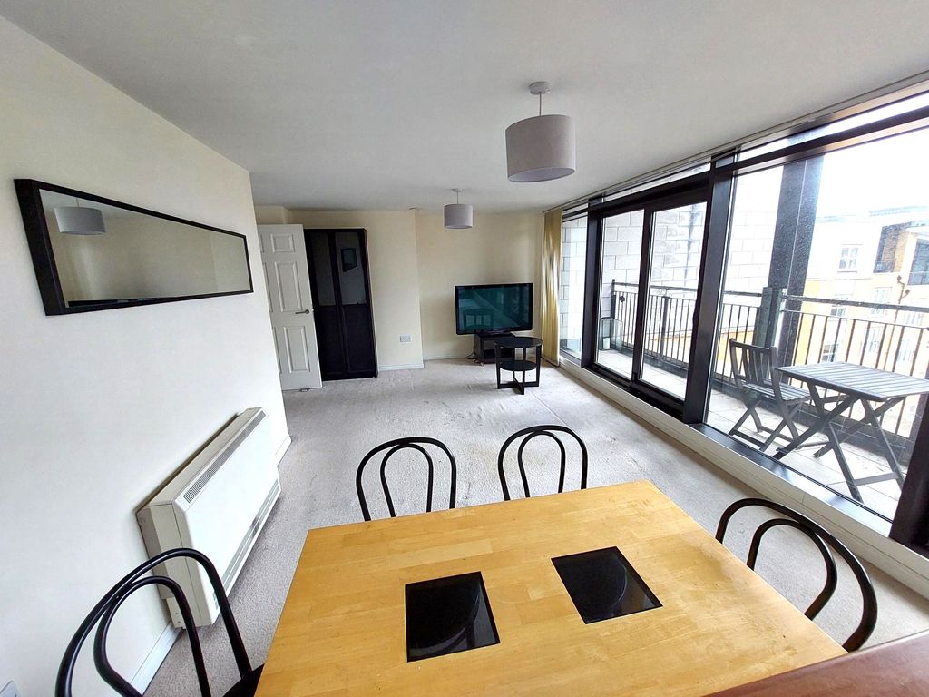 Property photo 3 of 18 20251016_100431