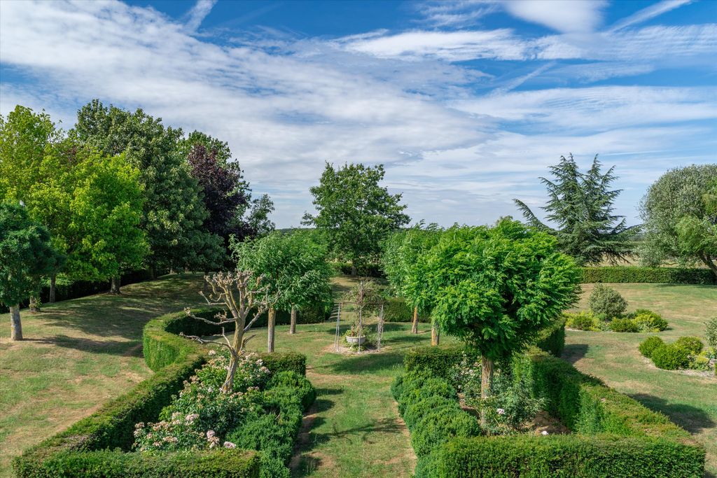 Additional image 20 of 6 bed farm for saleWotton Underwood, Buckinghamshire HP18