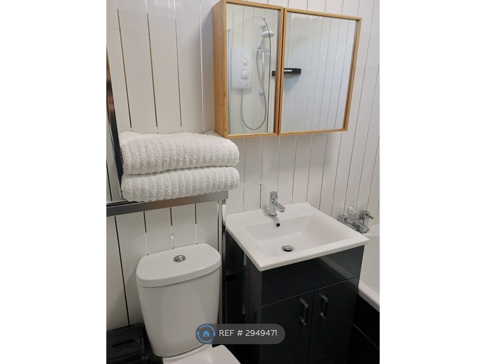 Property photo 3 of 26