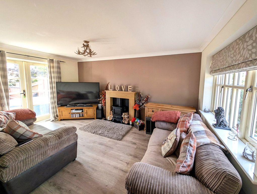 Property photo 2 of 10 Picture No. 27