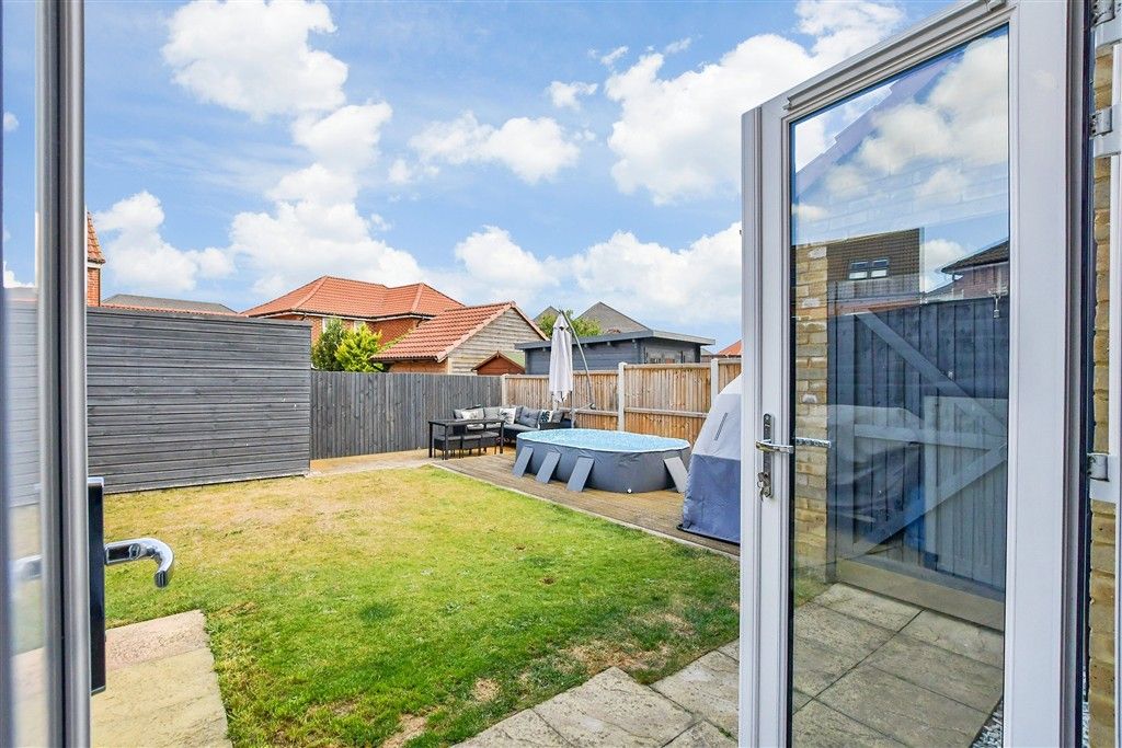 Property photo 1 of 12 External Lifestyle Photograph