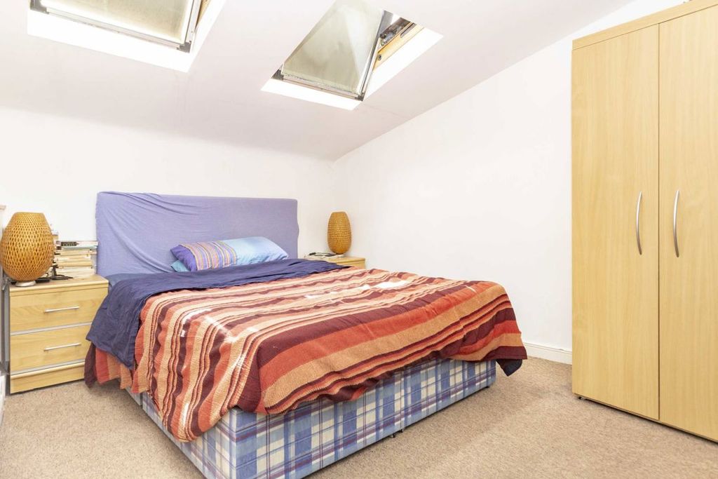 Property photo 3 of 3