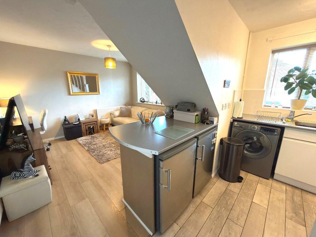 Property photo 3 of 10 Photo 3