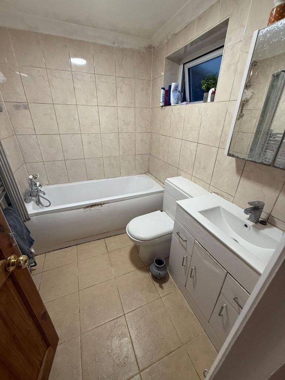 Property photo 2 of 3 Gallery