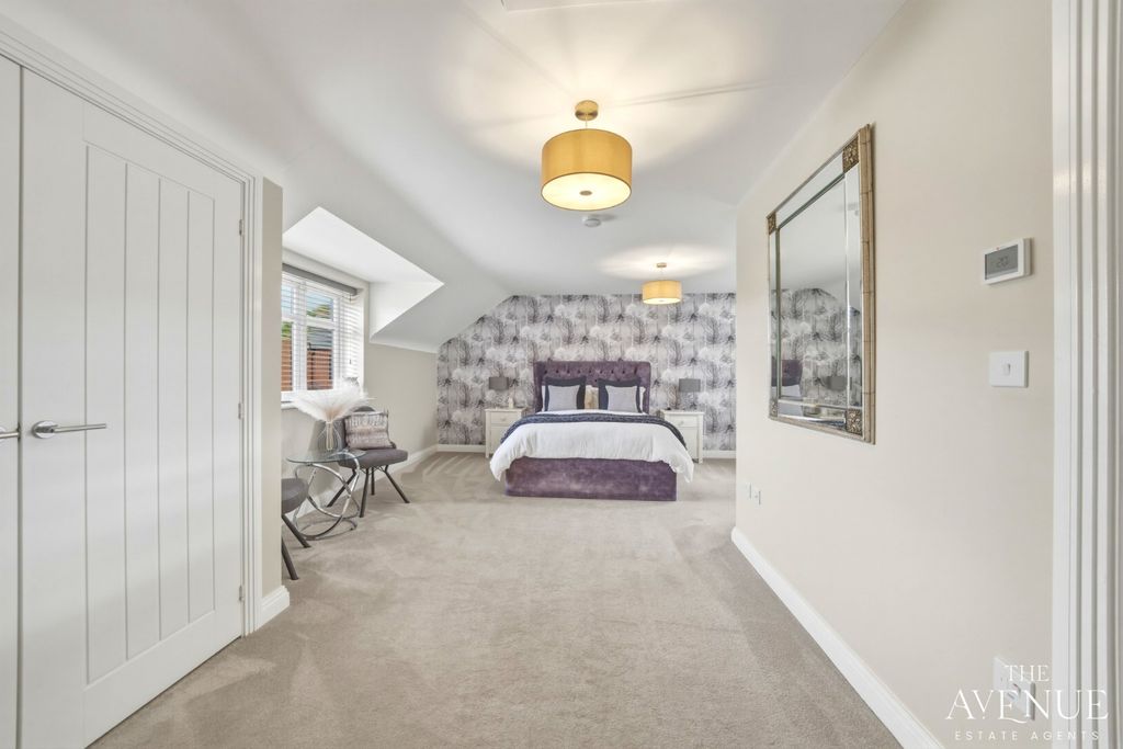 Property photo 3 of 48 5168606
