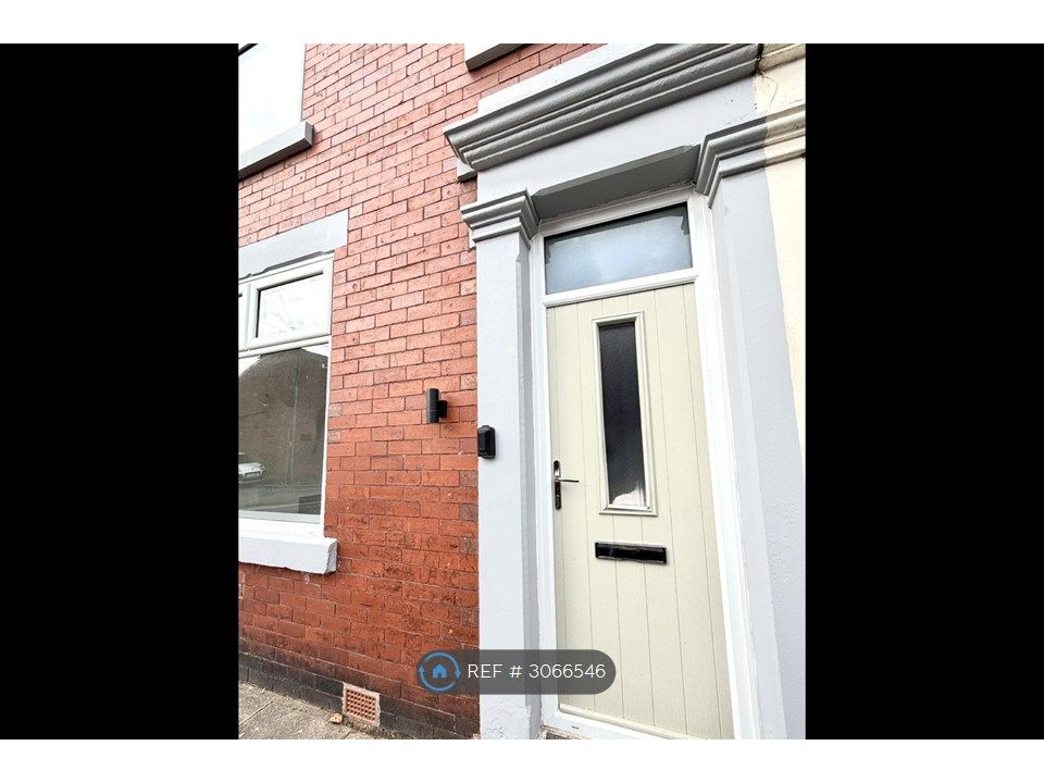 Property photo 2 of 11