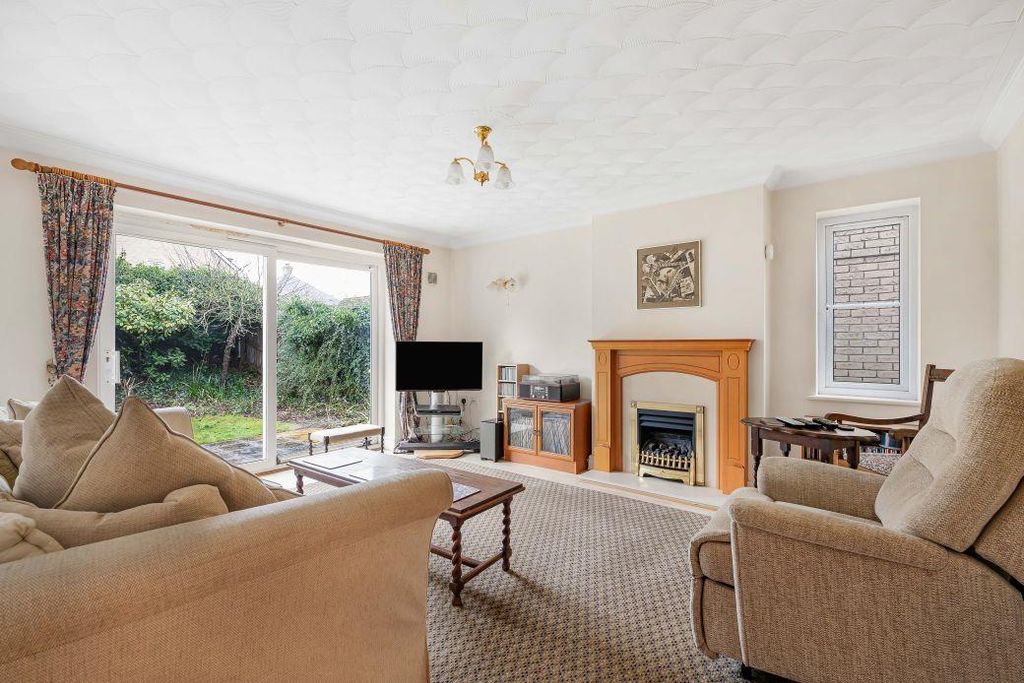 Property photo 2 of 23 11_70349.Jpg