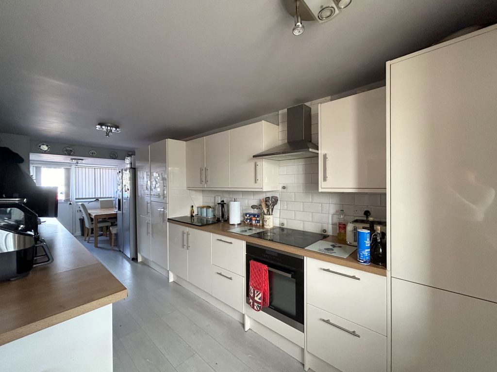 Property photo 2 of 18 Gallery