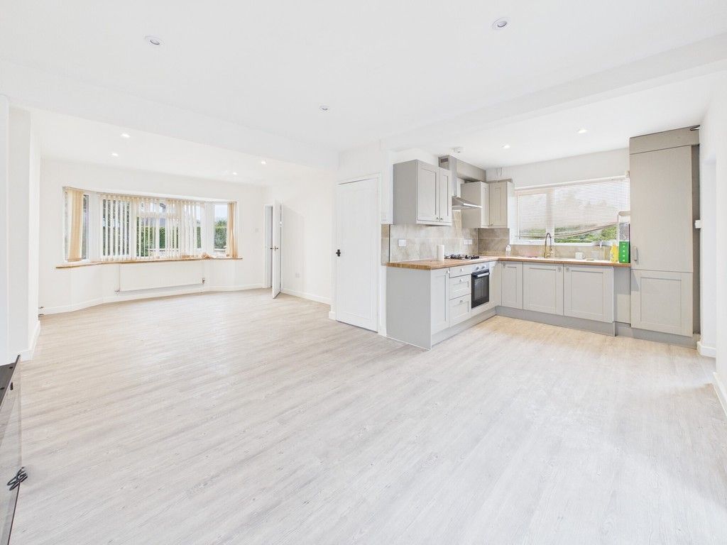 Property photo 2 of 22 Open Plan Living