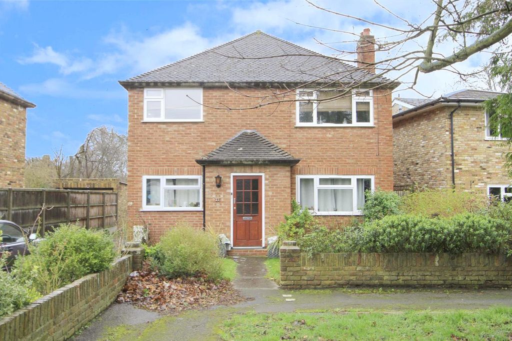 Property photo 1 of 9 Front