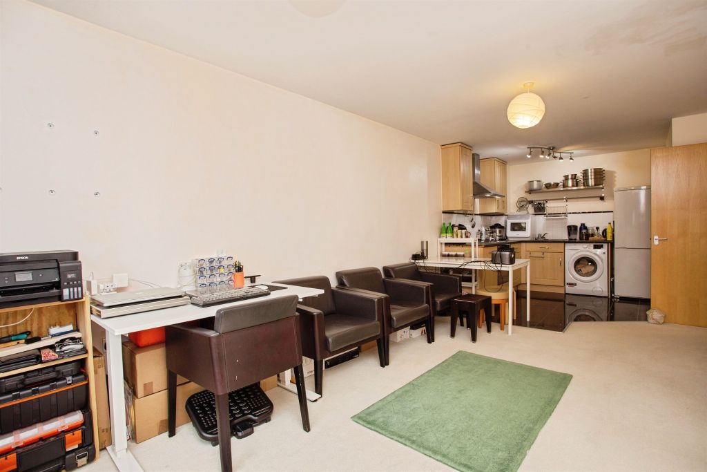 Property photo 3 of 15