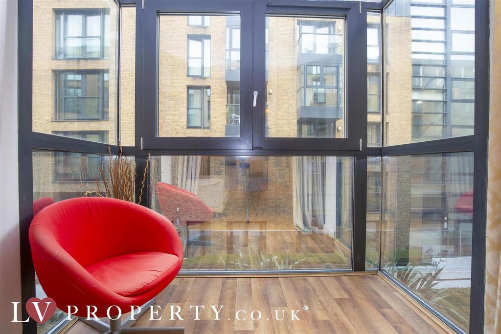 Property photo 2 of 9 N2.Jpg