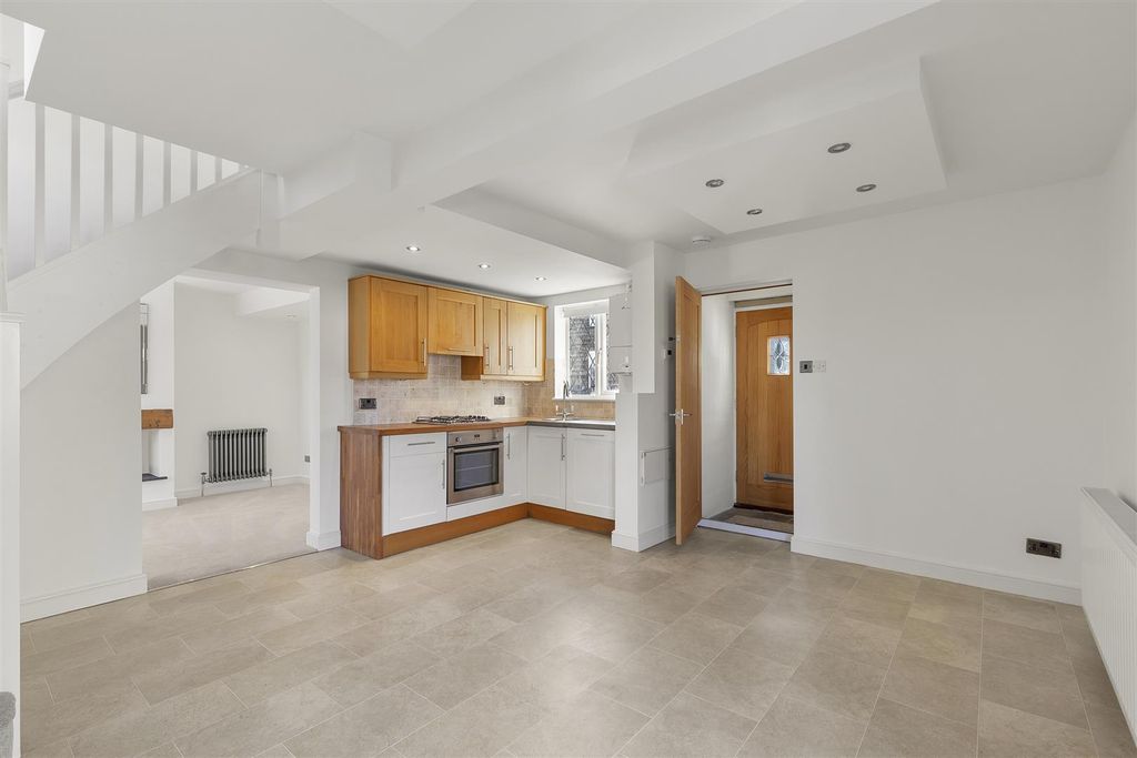 Property photo 3 of 14 Kitchen.Jpg