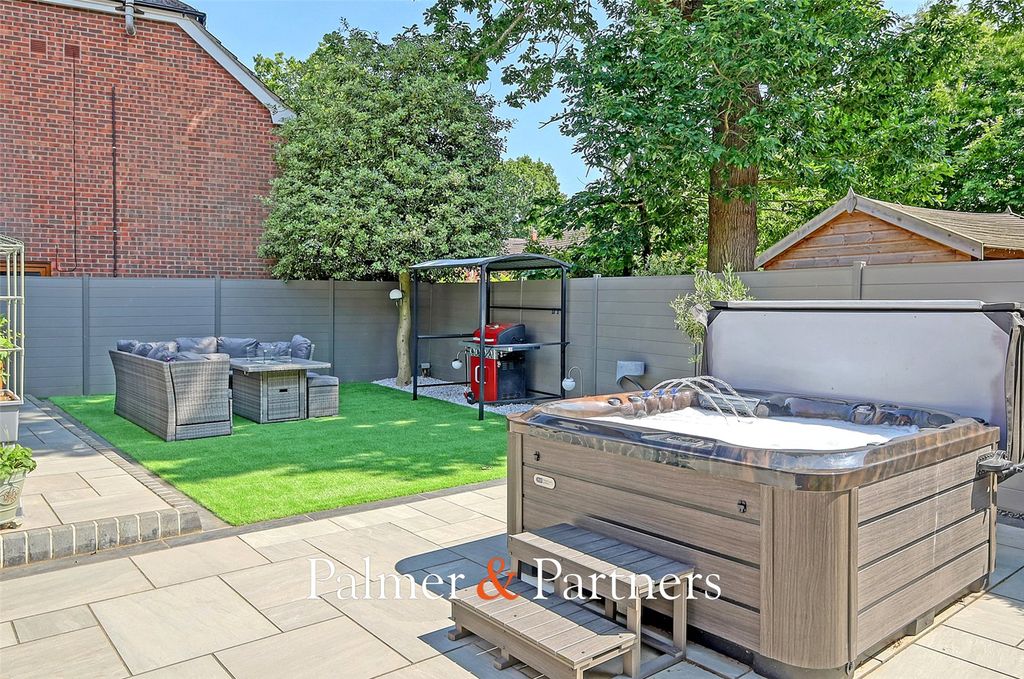 Property photo 3 of 37 Picture No. 05