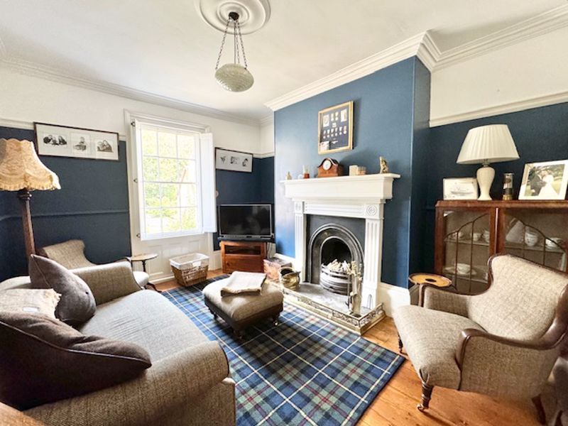 Property photo 2 of 38 Sitting Room