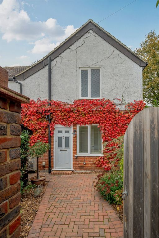 Property photo 2 of 26 Picture No. 01