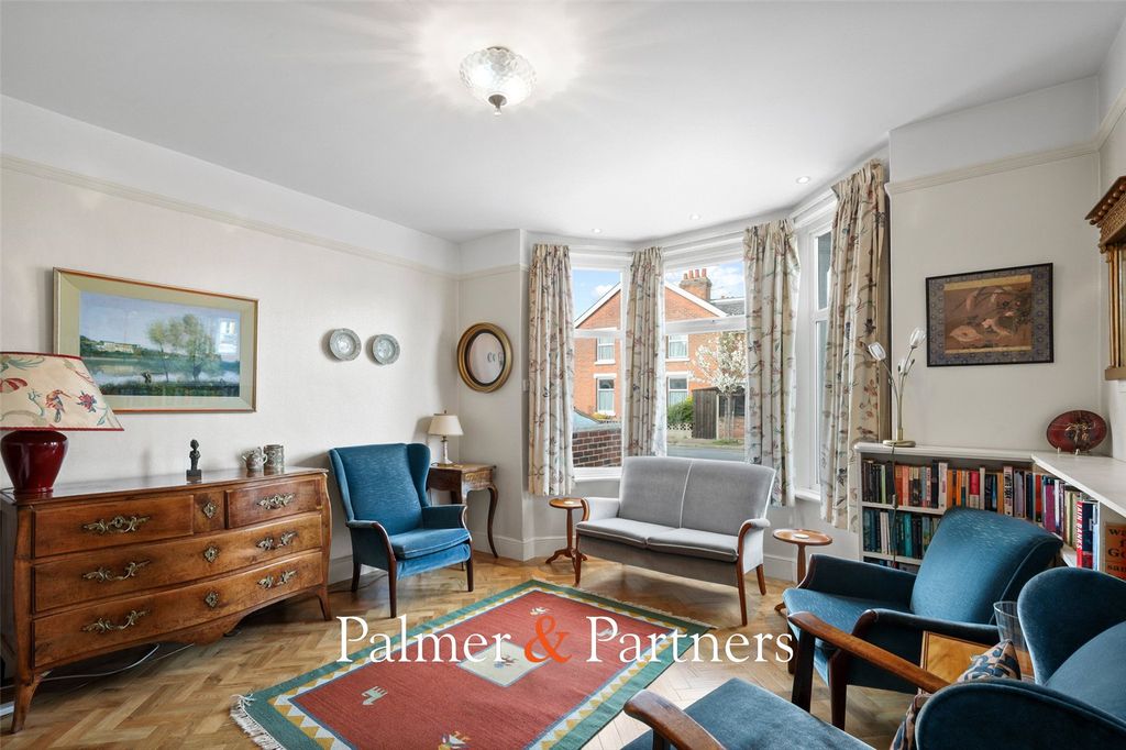 Property photo 2 of 27 Picture No. 05