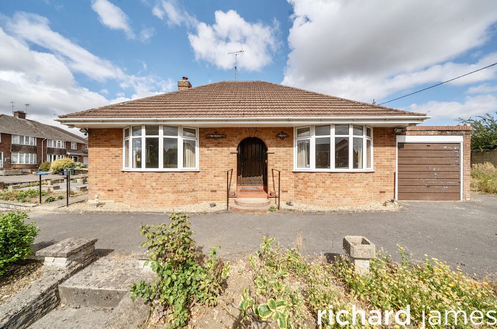 Property photo 1 of 17 1cd0d02612B0456E92A5d119Be9cd137