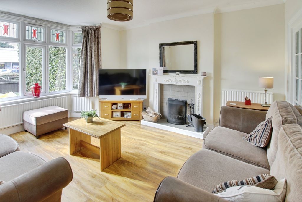 Property photo 2 of 18