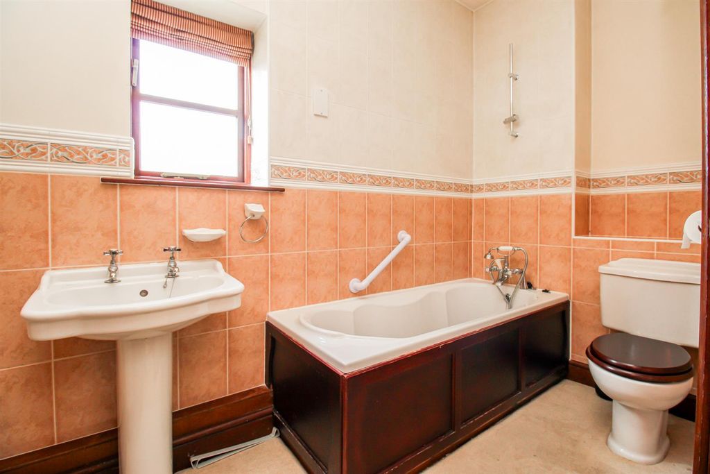Additional image 13 of 3 bed semi-detached house for saleOrchard Court, Badsworth, Pontefract WF9