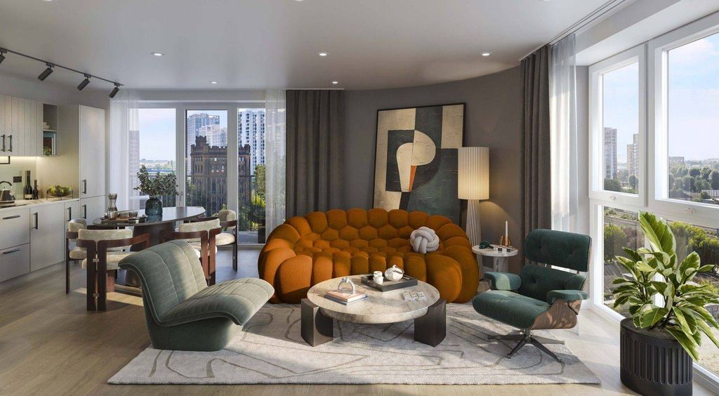 Property photo 2 of 12