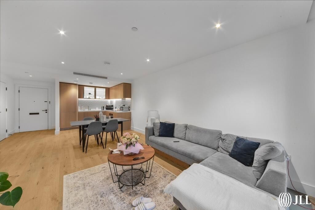 Property photo 2 of 3