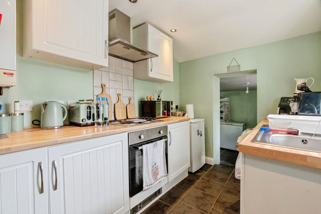 Property photo 3 of 19 Pbox-Img.Jpg