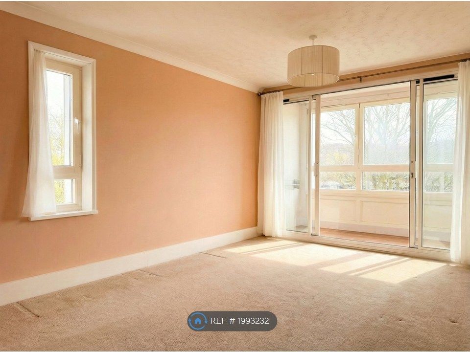 Property photo 2 of 11 Living Room With Sunroom