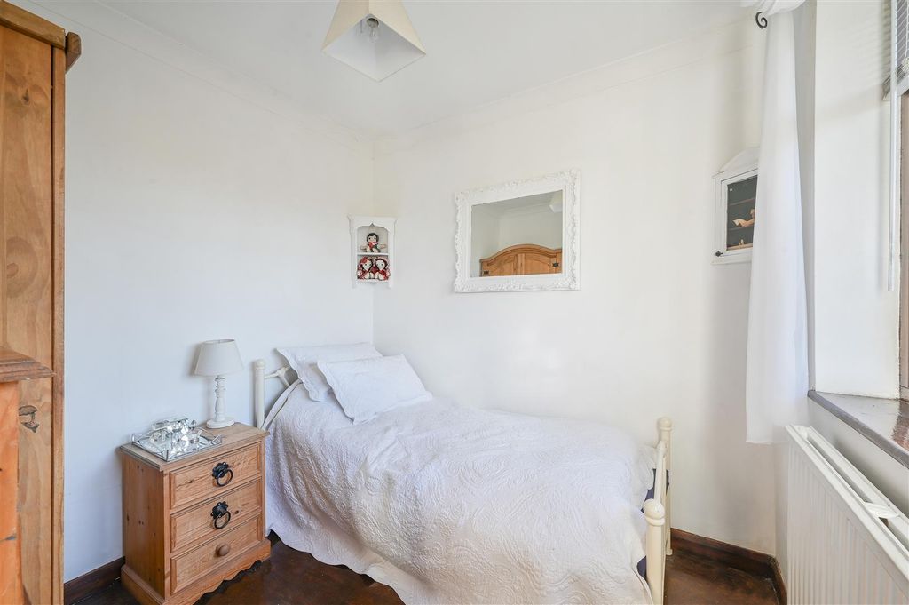 Additional image 9 of 6 bed detached house for saleLongdown Lane North, Epsom KT17